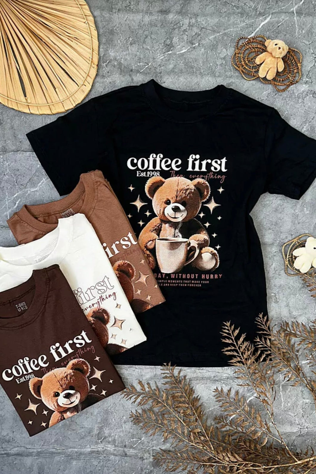 T-Shirt Feminina Estampa Coffee Urso