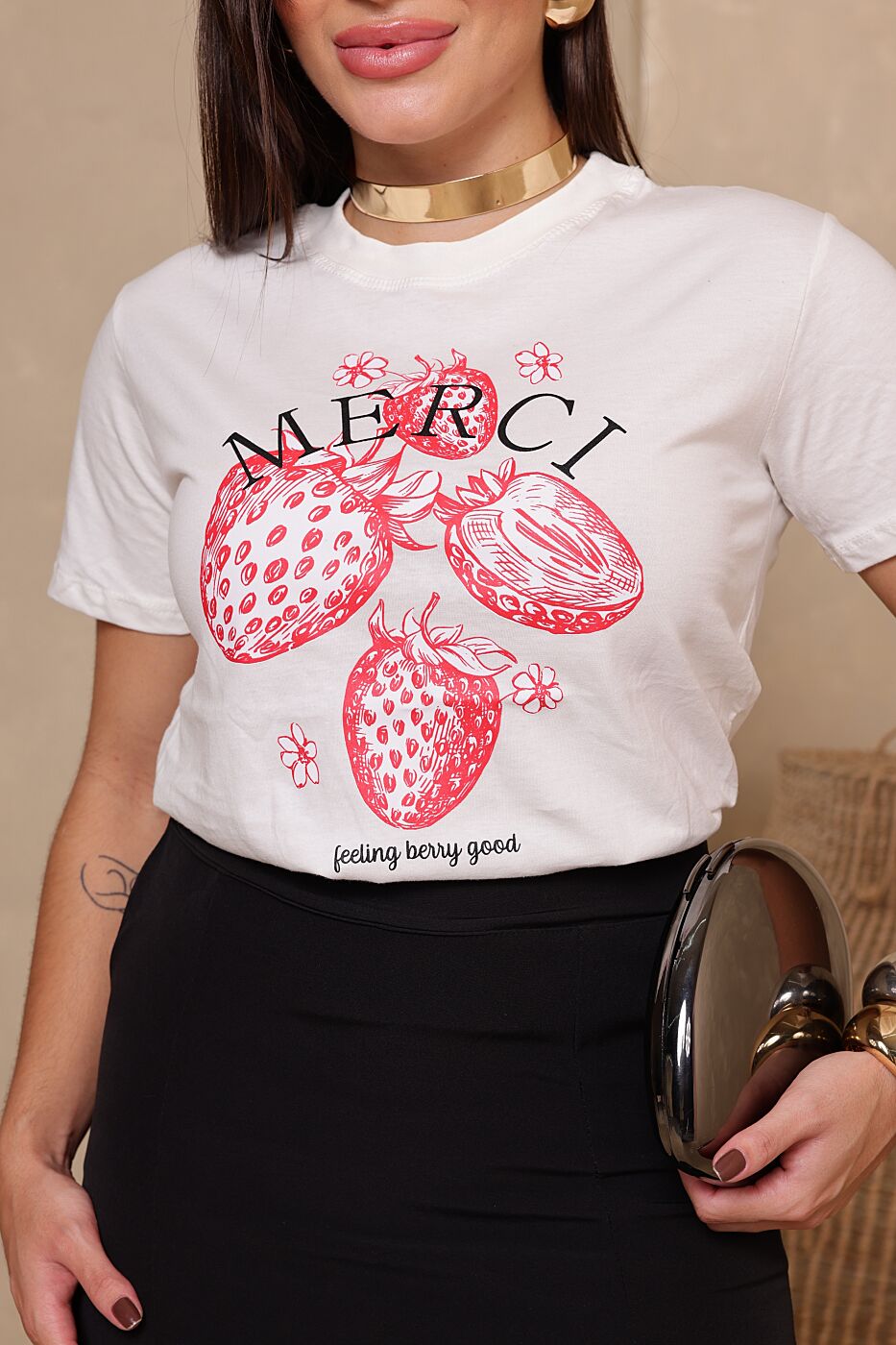 T-Shirt Feminina Estampa Merci Morango