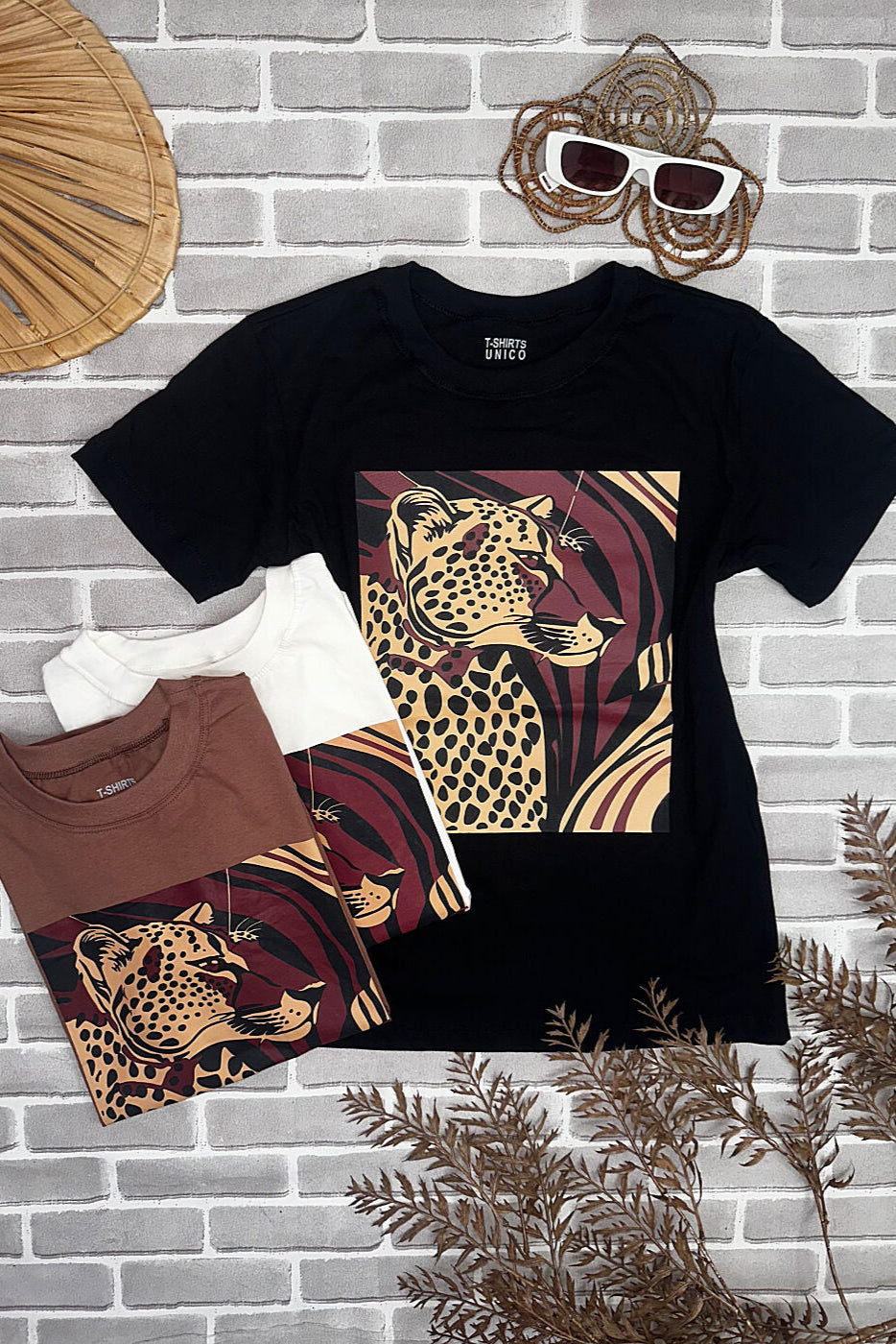 T-Shirt Feminina Estampa Onça Pintada