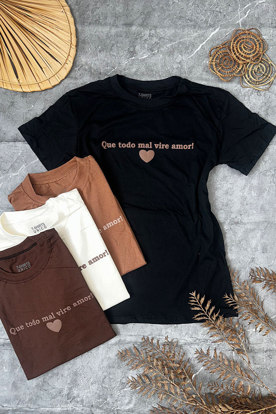T-Shirt Estampa Vire Amor